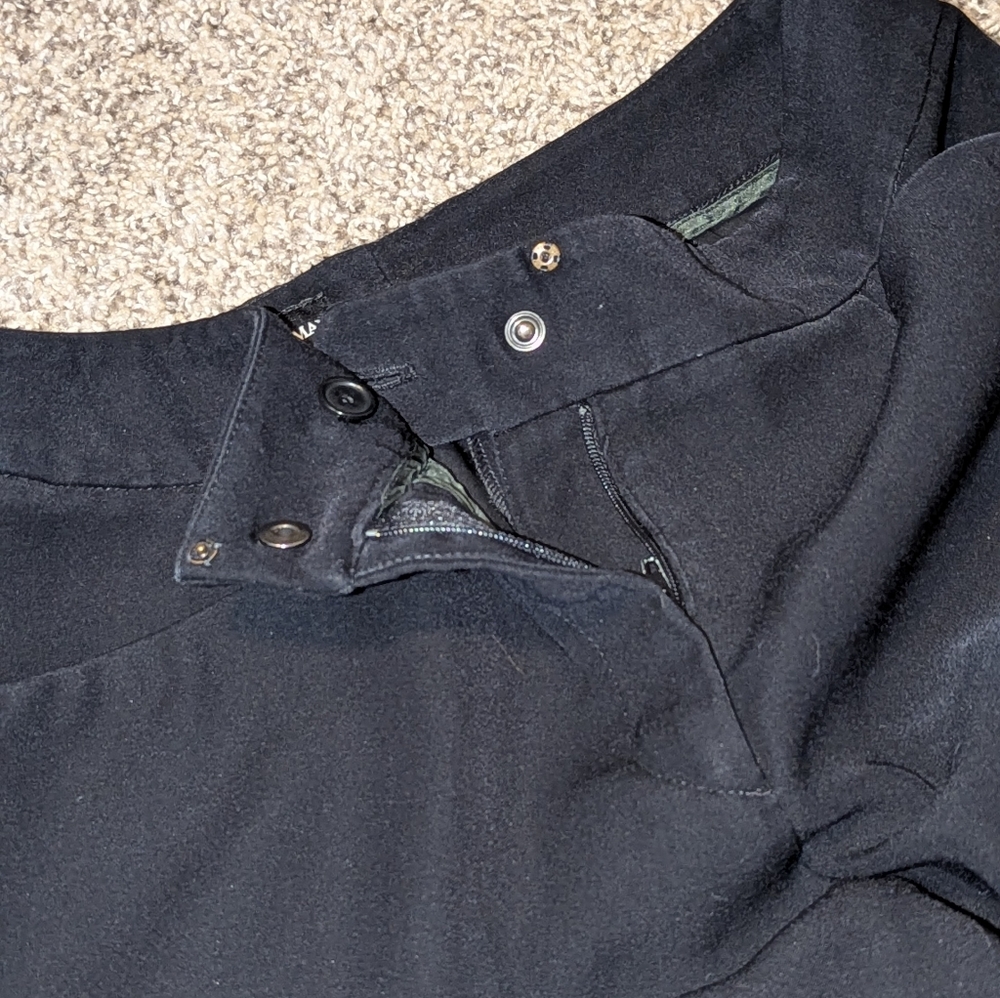 Simply Vera Silvery Top & Giorgio Armani Black Slacks - Picture 4 of 5
